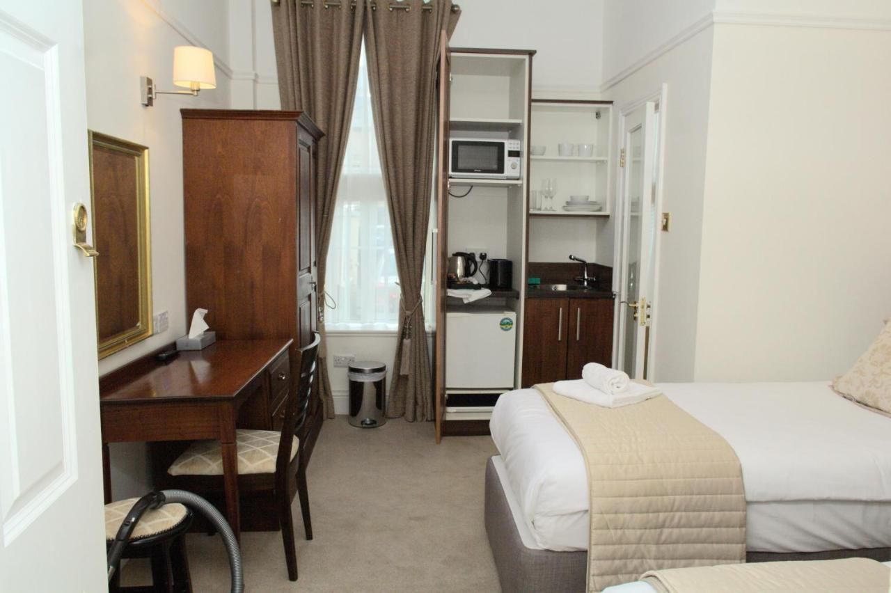 Гостевой дом Latchfords Townhouse Дублин-24