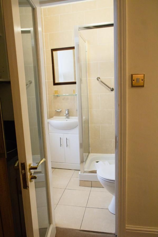 Гостевой дом Latchfords Townhouse Дублин-40