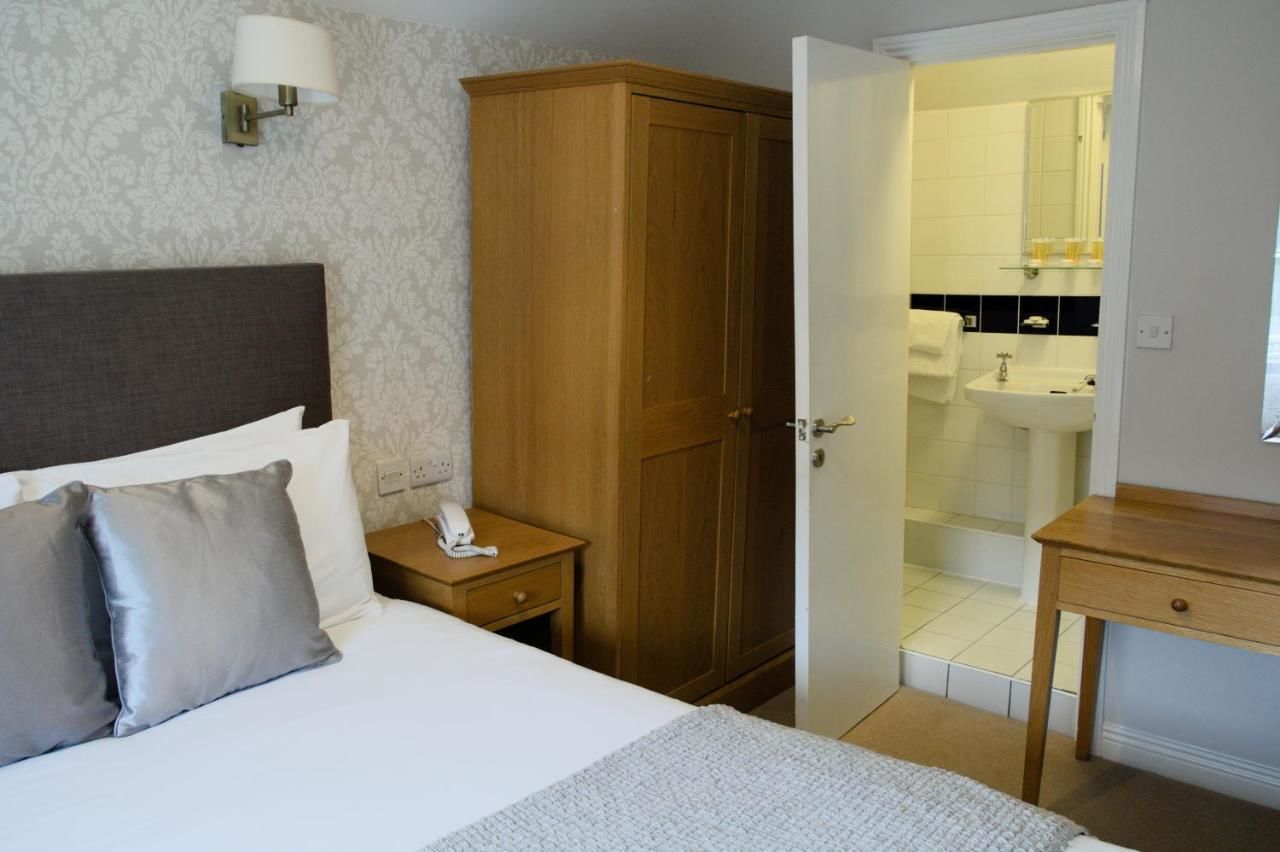 Гостевой дом Latchfords Townhouse Дублин-10