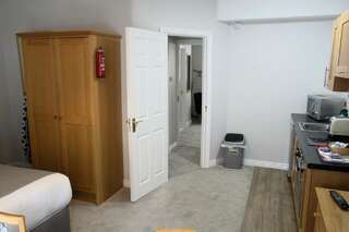 Гостевой дом Latchfords Townhouse Дублин Семейный номер-3