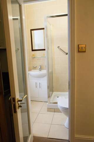 Гостевой дом Latchfords Townhouse Дублин Двухместный номер-студио с 2 отдельными кроватями-4