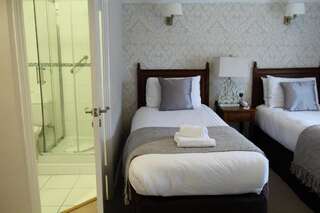 Гостевой дом Latchfords Townhouse Дублин Двухместные апартаменты с 2 отдельными кроватями-1